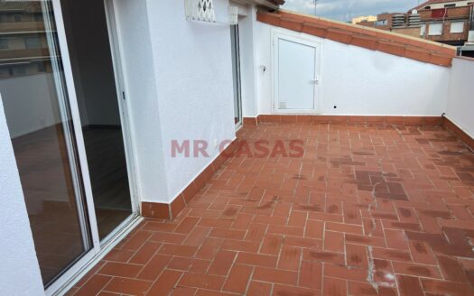 GRAN DUPLEX CON TERRAZA Y PK